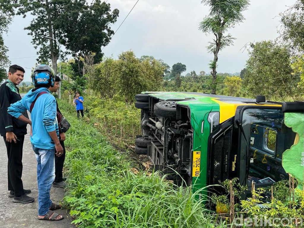 Dishub Pastikan Sopir Trans Jatim yang Ngguling di Mojokerto Tak Ugal-ugalan